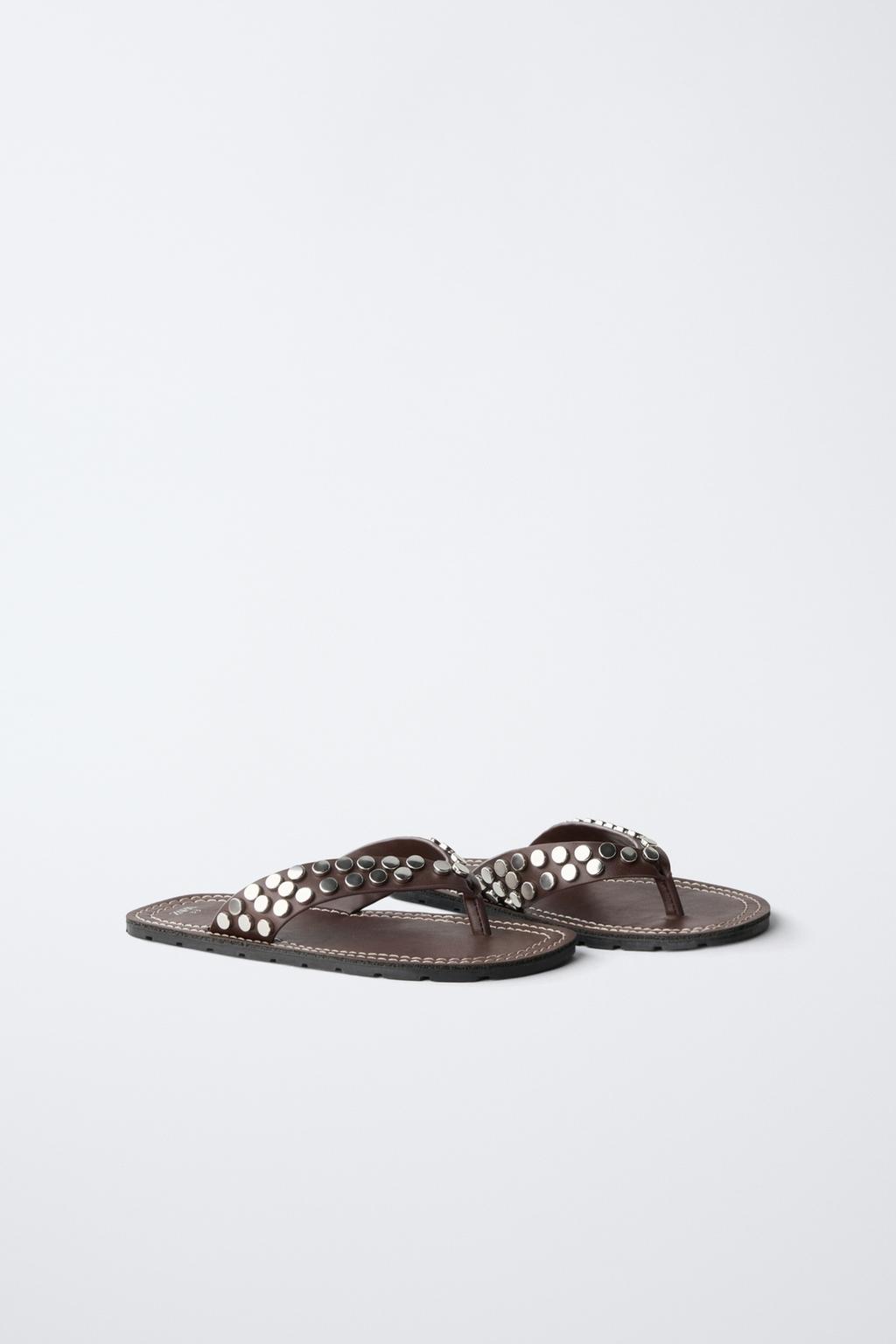 САНДАЛИИ С ЗАКЛЕПКАМИ