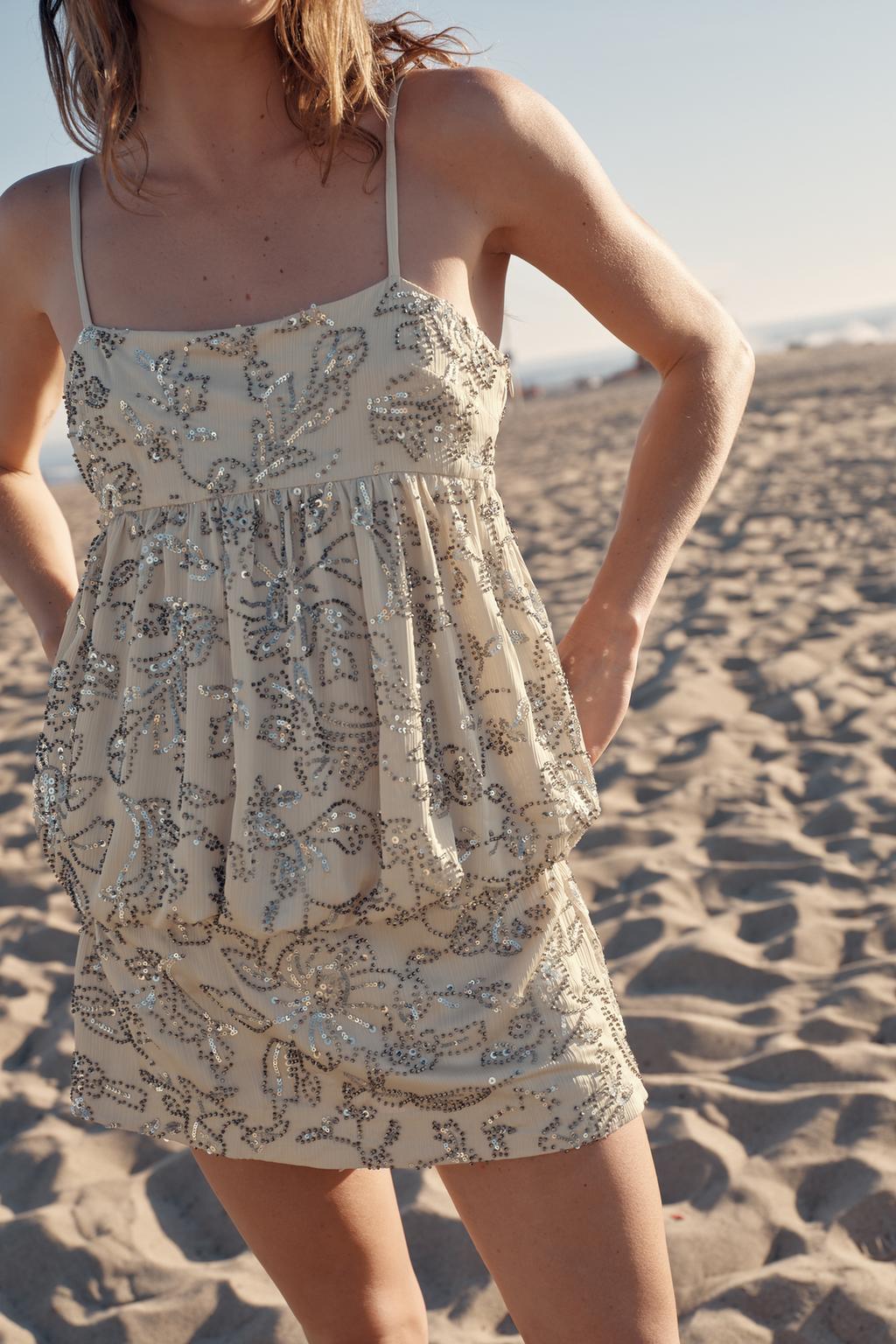 МИНИ-ПЛАТЬЕ С БИСЕРОМ