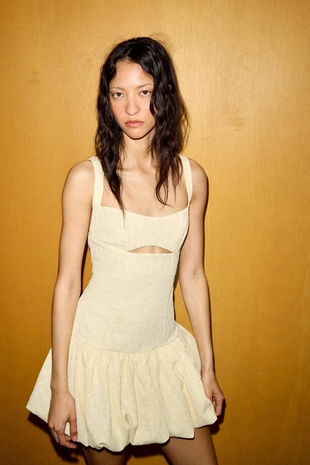 Мини-платье объемного кроя- Заказать в России