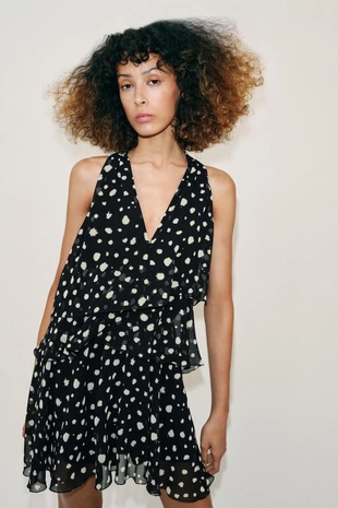 Мини-платье в горошек с воланами- Заказать в России