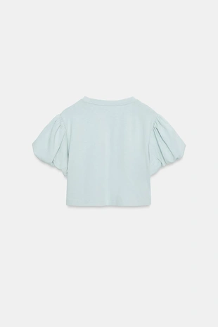 Укороченная футболка с объемными рукавами- Заказать в России