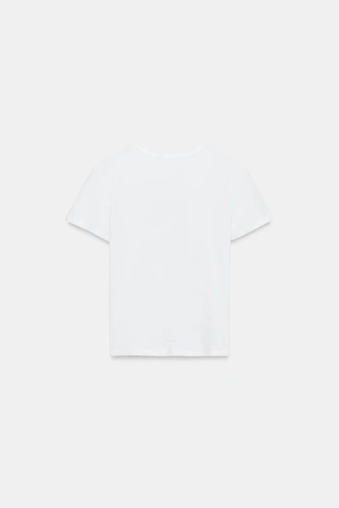 Футболка с надписью и короткими рукавами