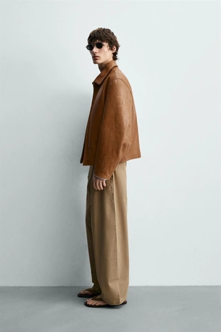 Кожаная куртка классического кроя- Заказать в России