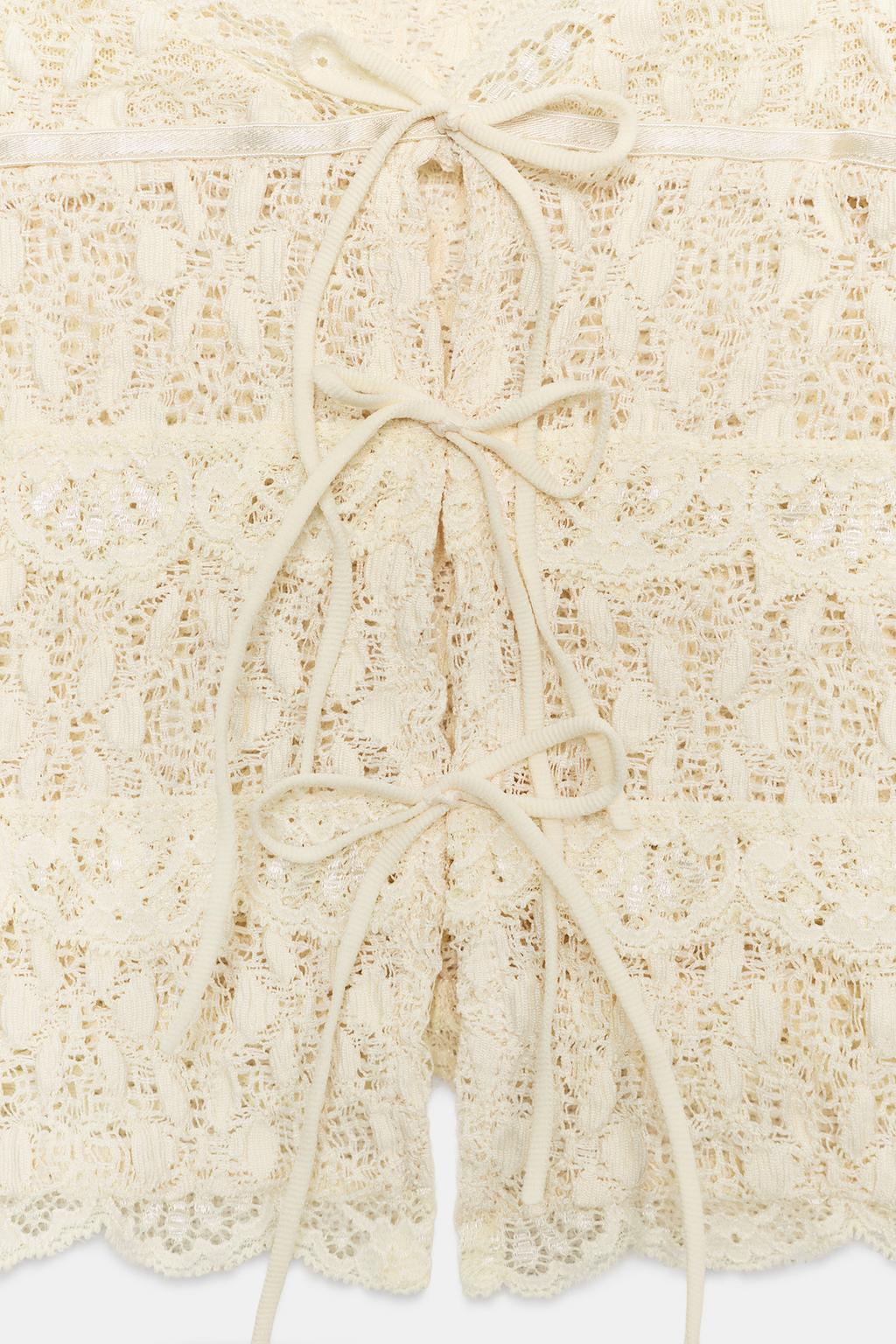 КРУЖЕВНОЙ ТОП С ЗАВЯЗКАМИ