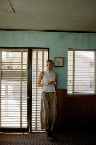 Брюки-баллоны с защипами- Заказать в России