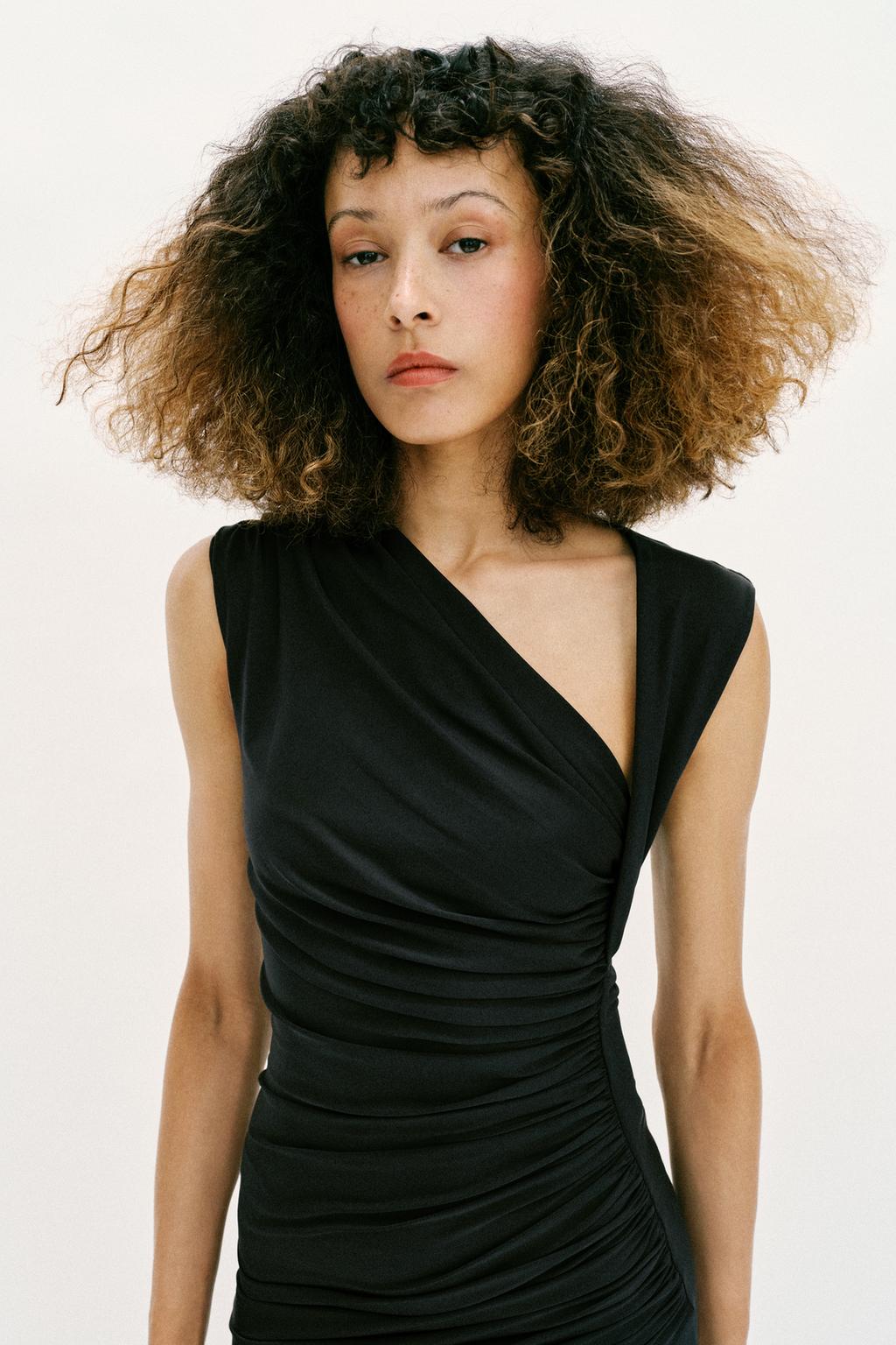 ПЛАТЬЕ МИДИ СО СБОРКАМИ