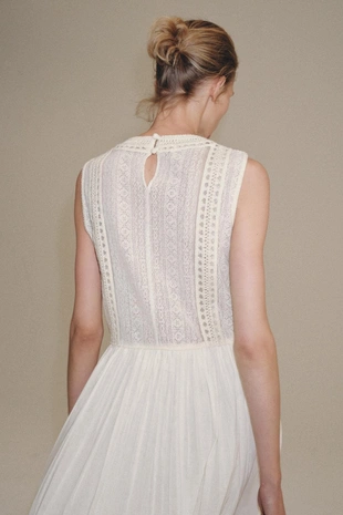 Платье миди с вышивкой — Zw Collection- Заказать в России