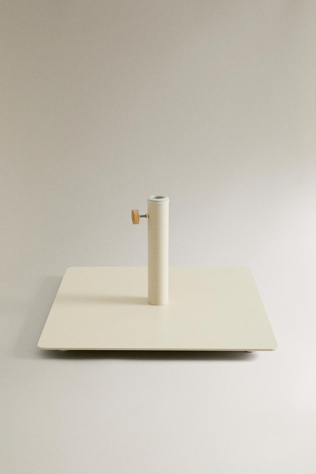 Держатель для пляжных зонтов из металла