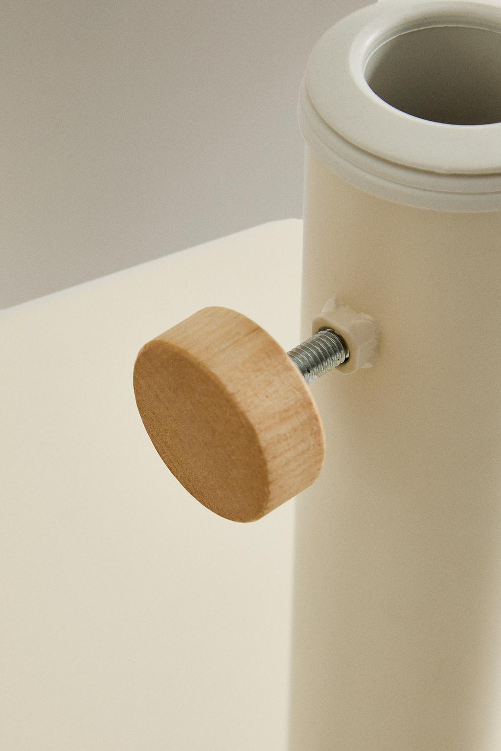 Держатель для пляжных зонтов из металла