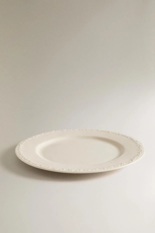 Фарфоровый обеденный тарелка с рельефным краем- Заказать в России