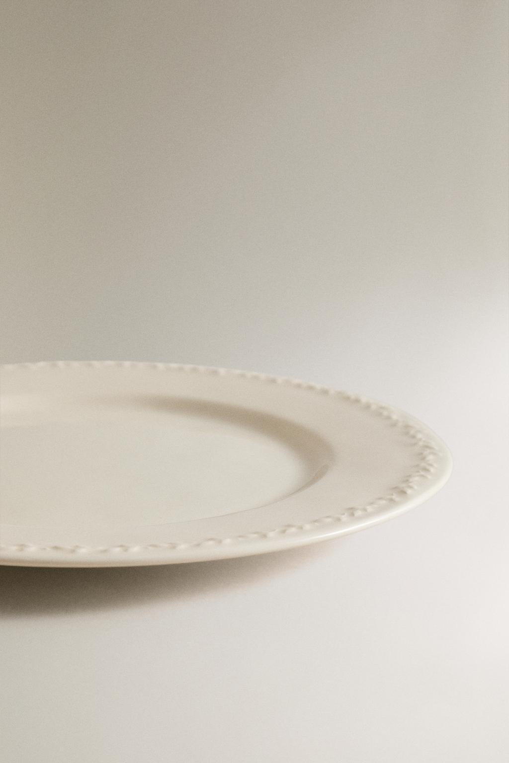 Фарфоровый обеденный тарелка с рельефным краем