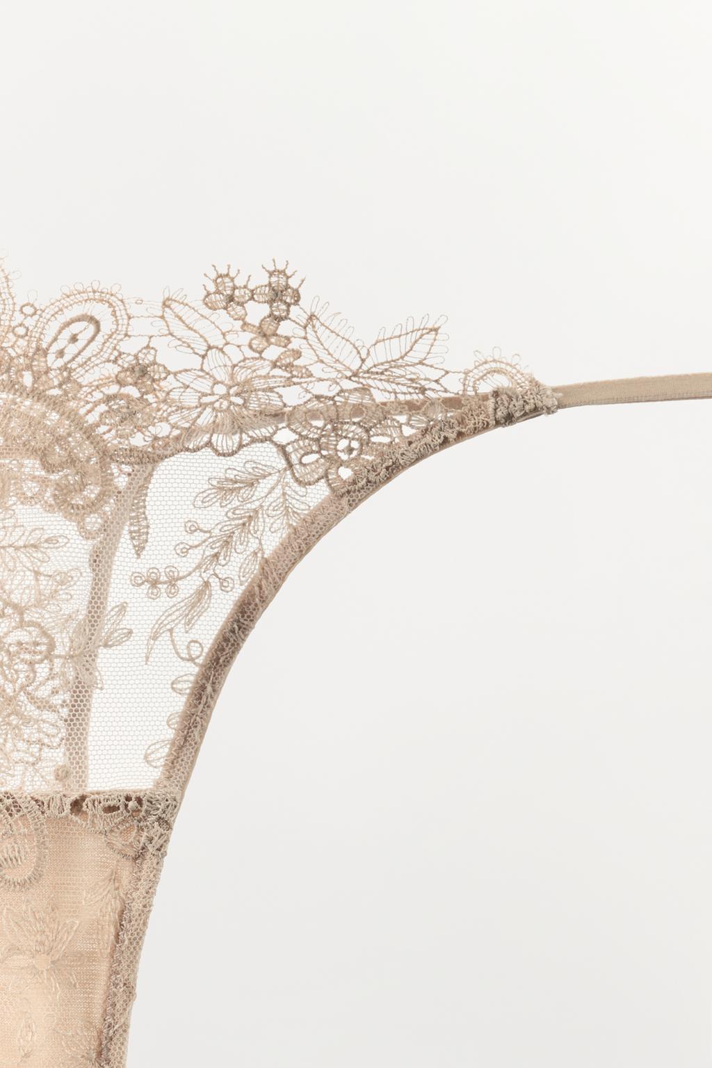 КРУЖЕВНЫЕ ТРУСЫ-ТАНГА