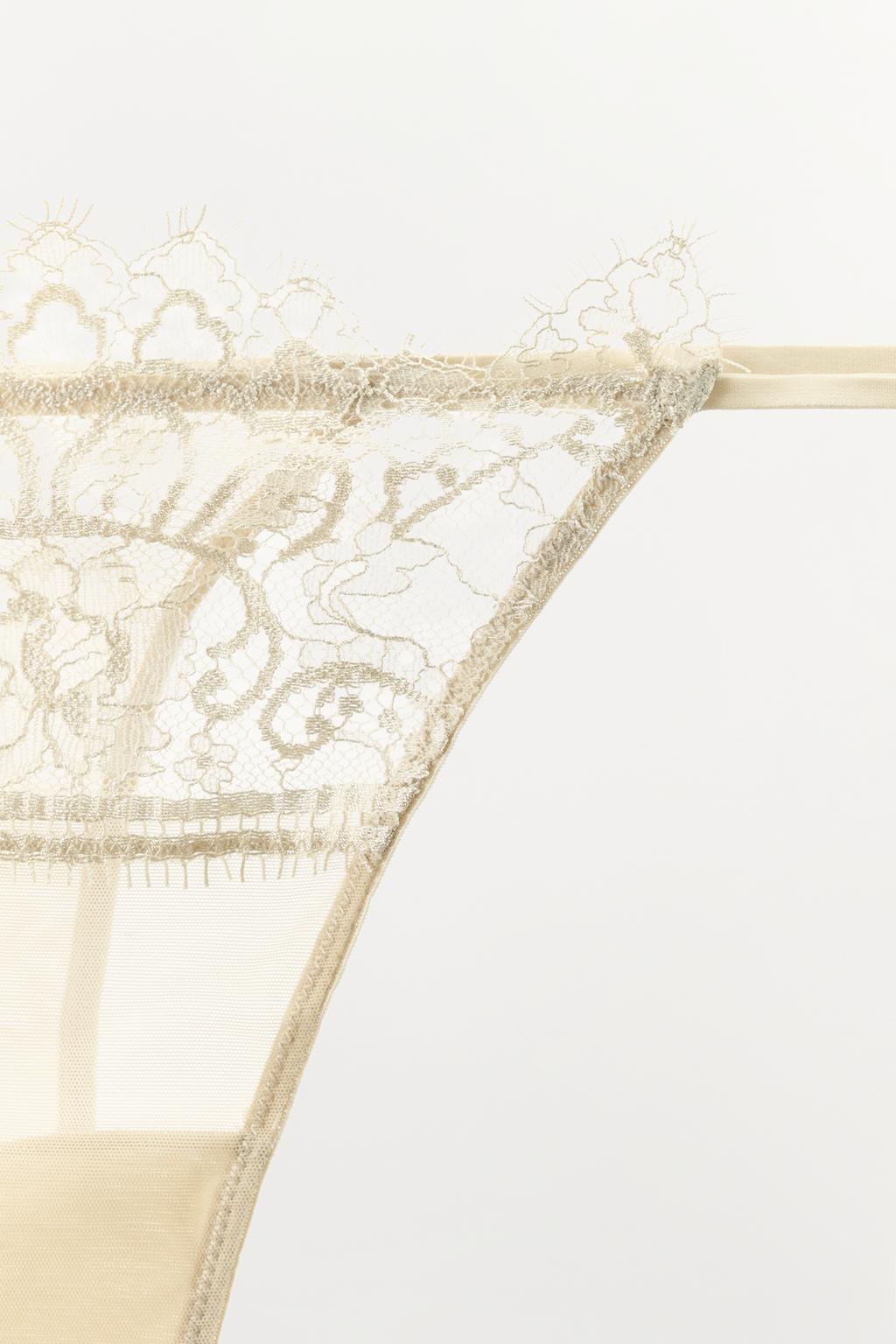 КРУЖЕВНЫЕ ТРУСЫ-ТАНГА