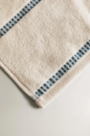 Полотенце для ванны с геометрическим краем- Заказать в России