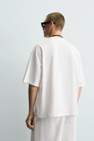 Базовая футболка с эффектом потертости- Заказать в России