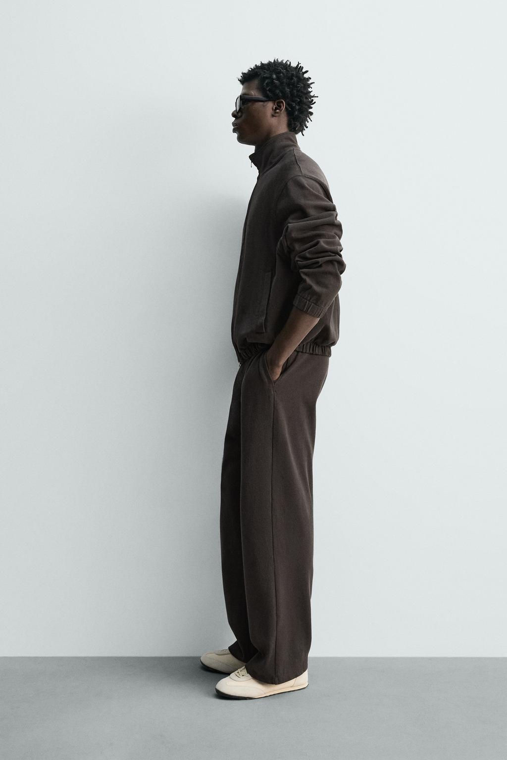 ДЖОГГЕРЫ ИЗ ТРИКОТАЖА С ЭФФЕКТОМ ПОТЕРТОСТИ