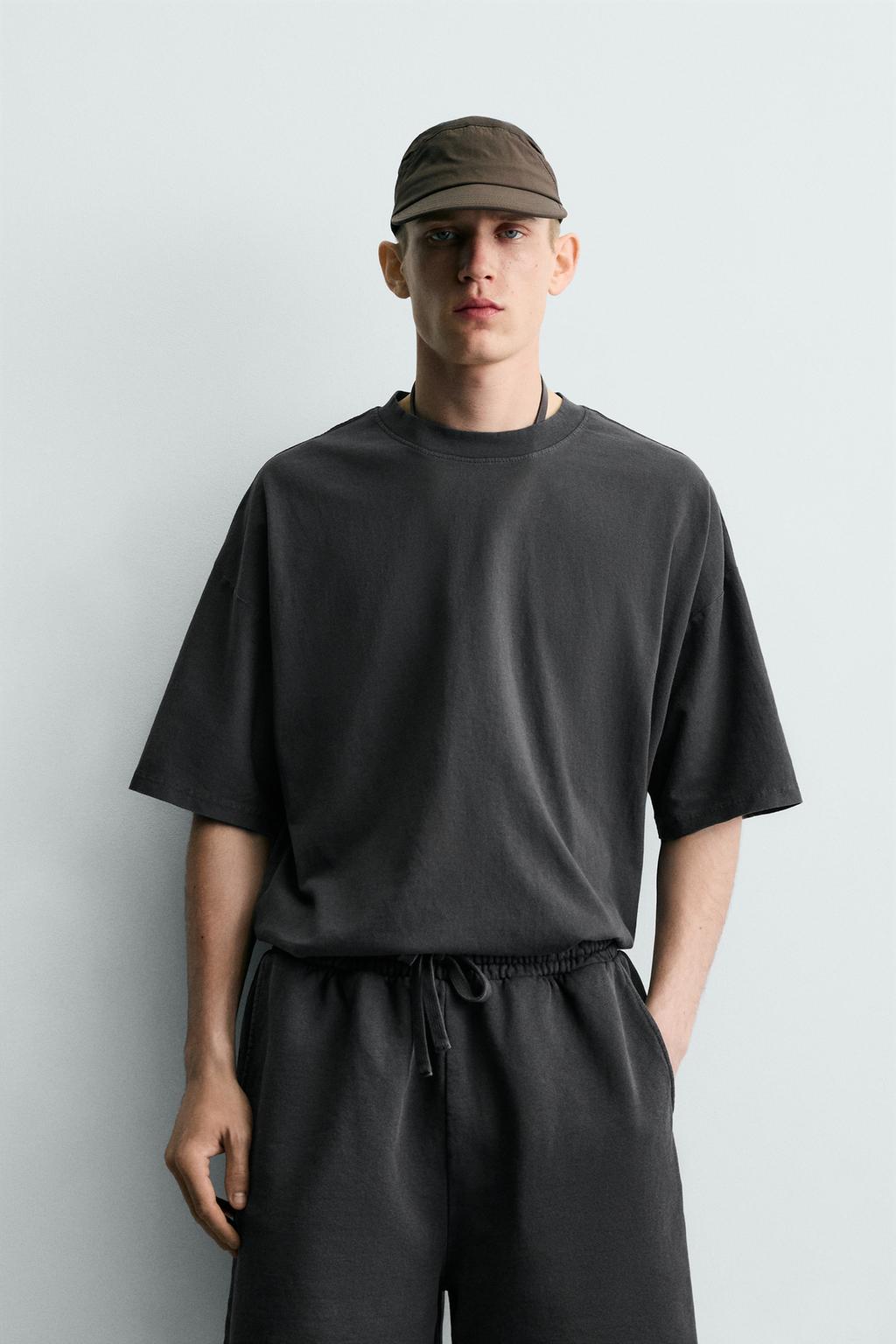 БАЗОВАЯ ФУТБОЛКА С ЭФФЕКТОМ ПОТЕРТОСТИ