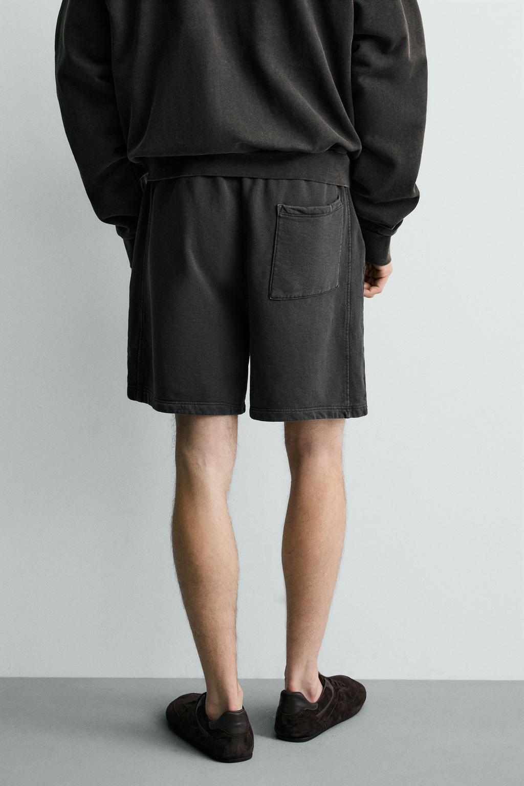 ШОРТЫ-ДЖОГГЕРЫ ИЗ ТКАНИ С ЭФФЕКТОМ ПОТЕРТОСТИ