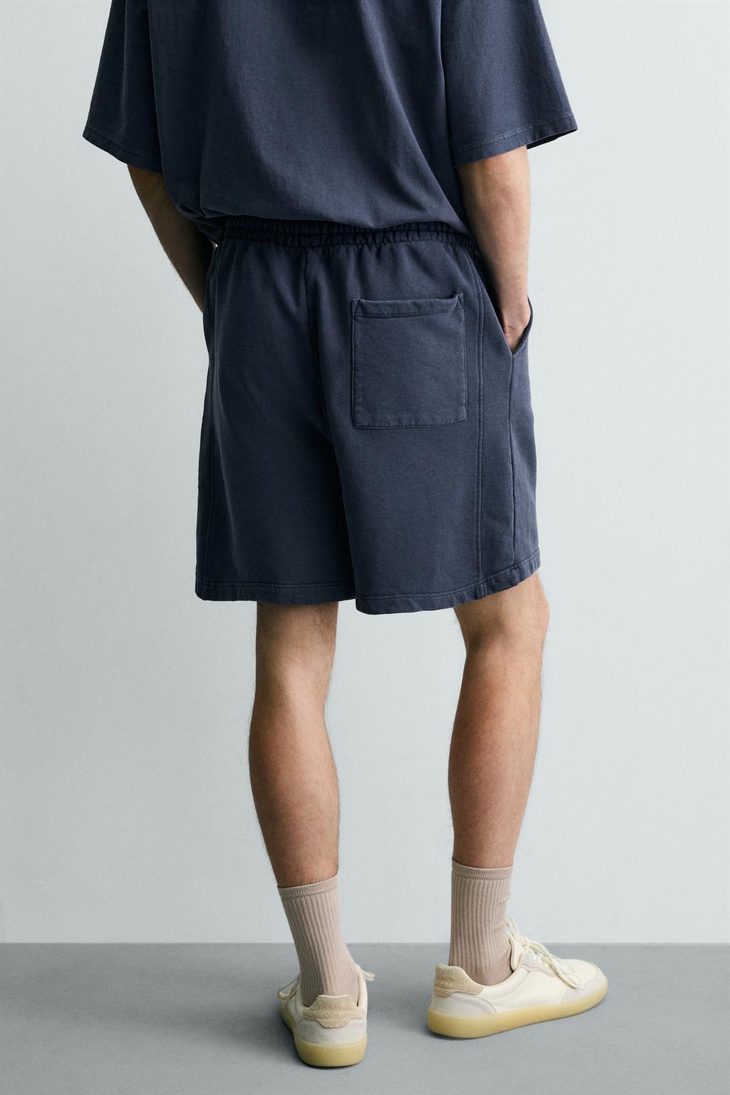 ШОРТЫ-ДЖОГГЕРЫ ИЗ ТКАНИ С ЭФФЕКТОМ ПОТЕРТОСТИ