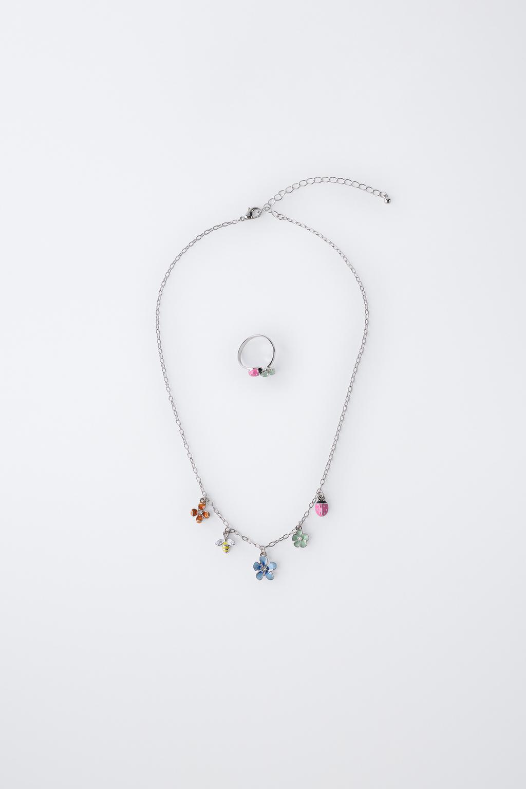 Набор колье и кольца в форме