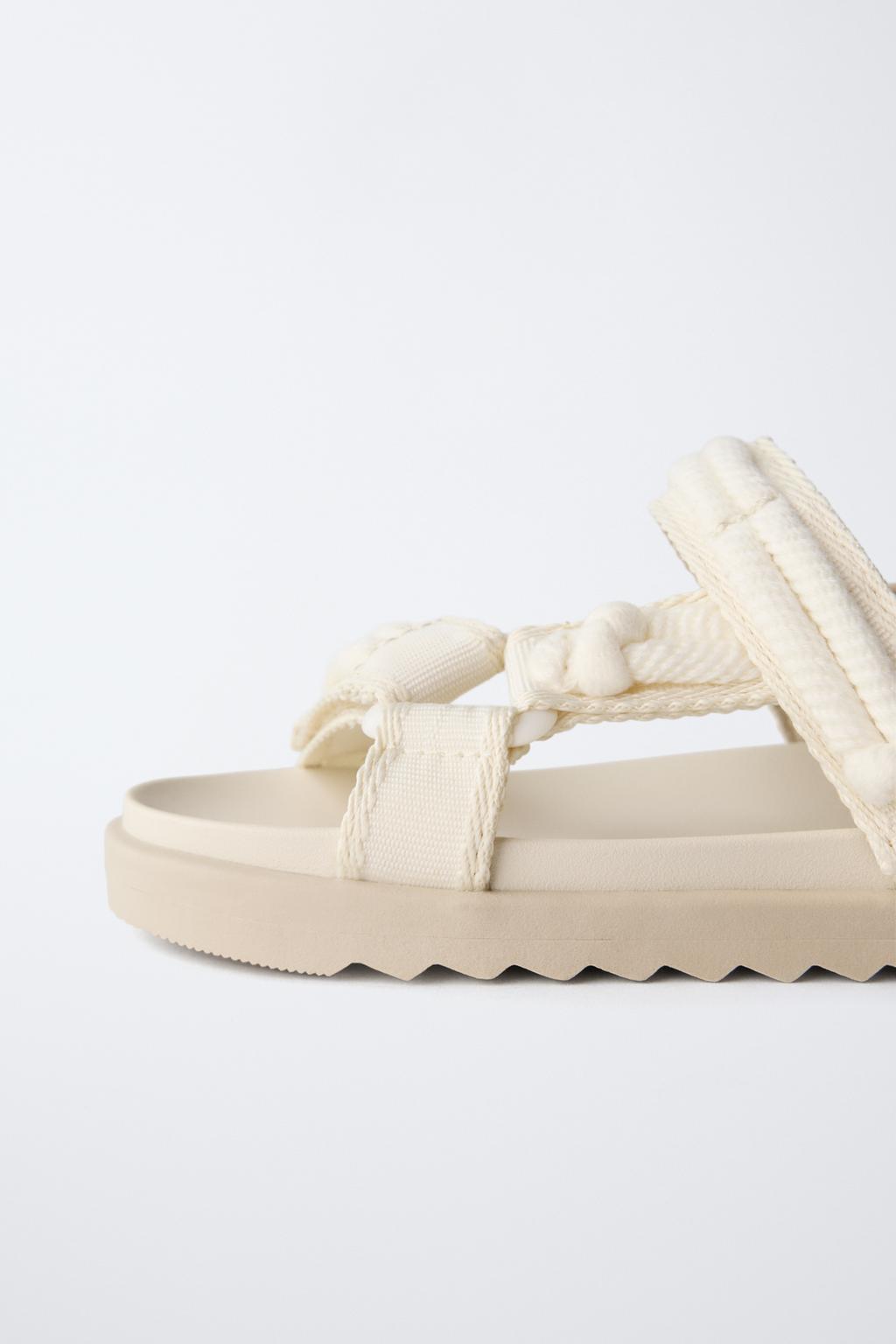 БОСОНОЖКИ С РЕМЕШКАМИ