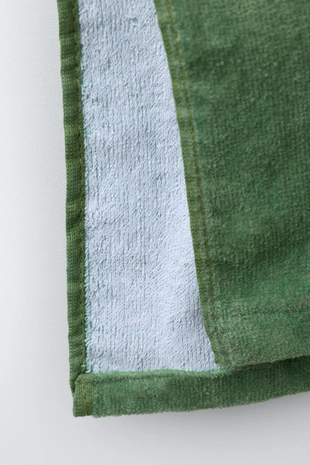 Пончо-полотенце Minecraft © Mojang Ab. ™- Заказать в России