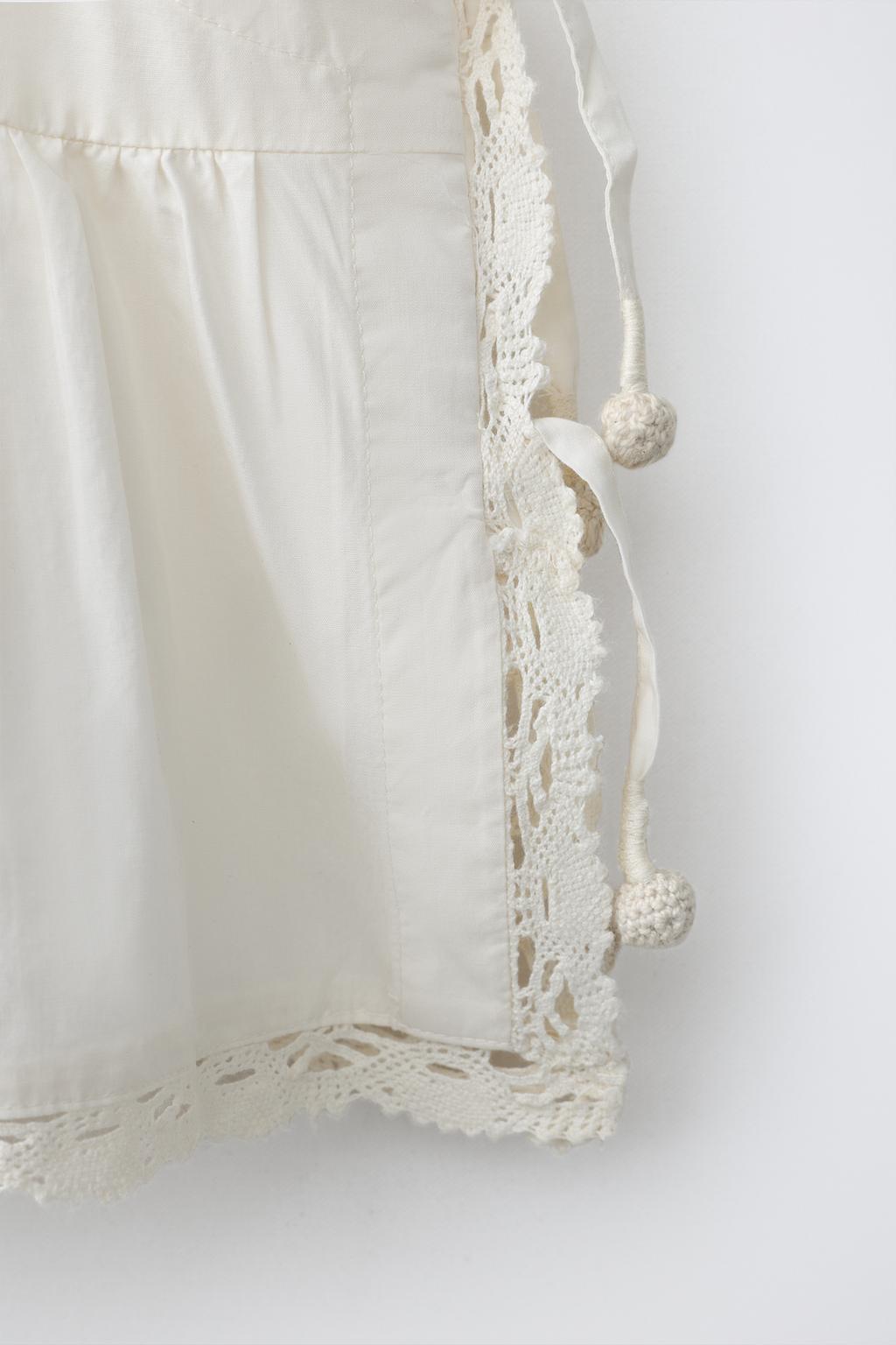 ТОП С ВЫШИВКОЙ И ЗАВЯЗКАМИ