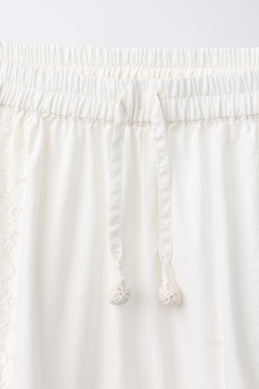 БРЮКИ-БОМБЕРЫ С ВЫШИВКОЙ LACE