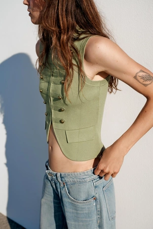 Трикотажный жилет с навесными петлями- Заказать в России