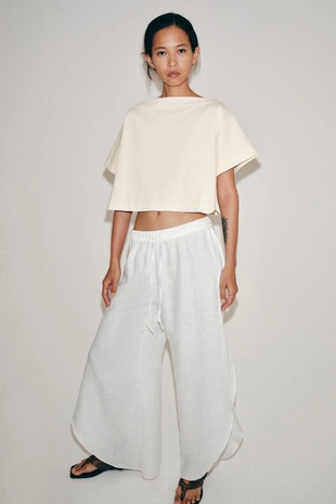 Кроп-топ с эффектом накидки