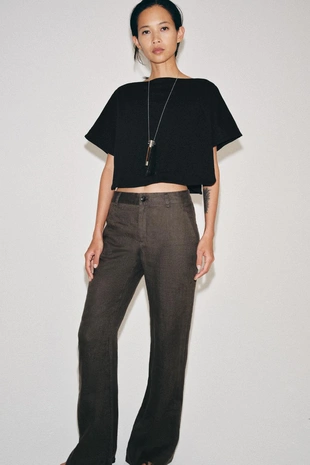 Кроп-топ с эффектом накидки