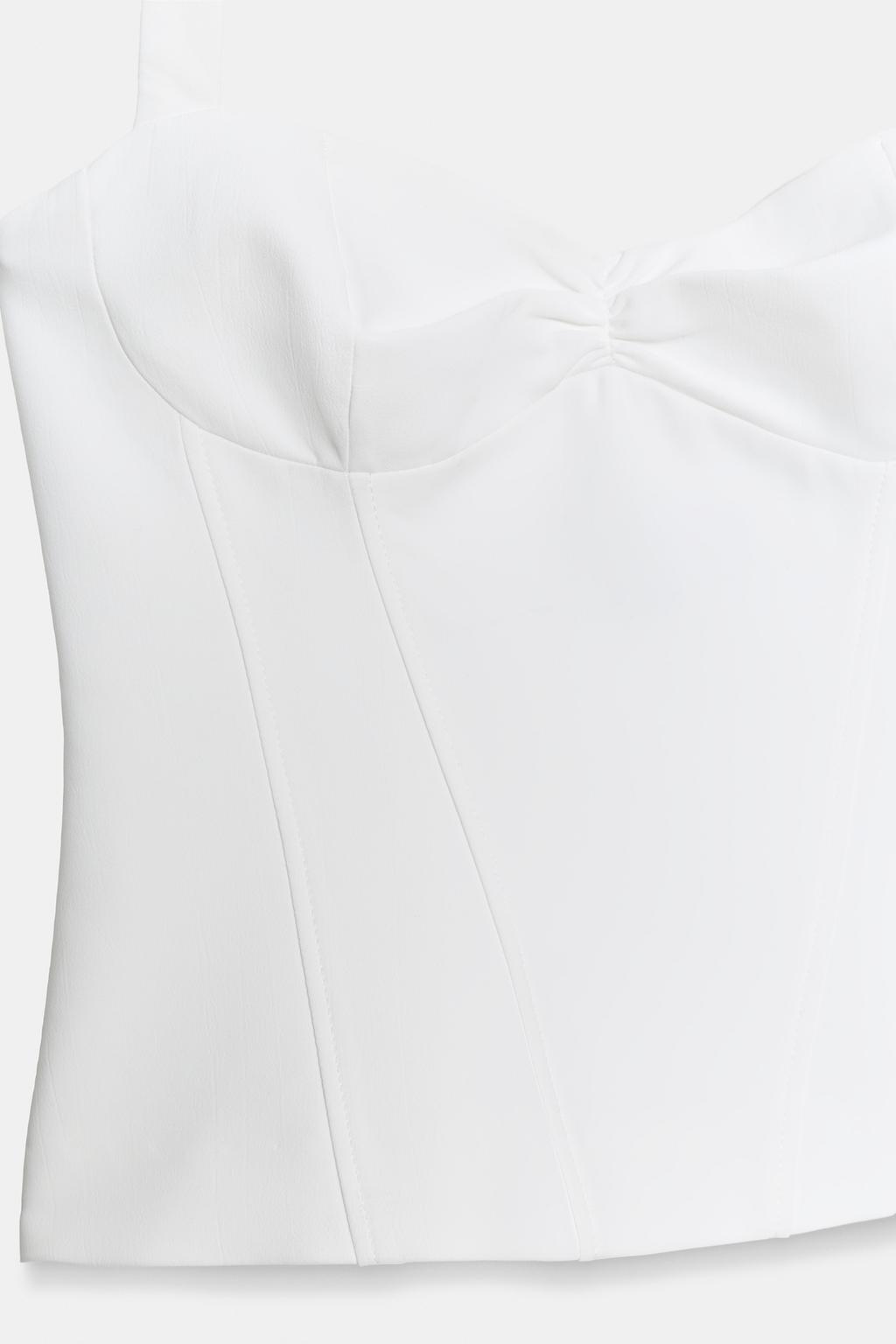 ТОП С ГОРЛОВИНОЙ ХАЛТЕР И КРУГЛЫМ ВЫРЕЗОМ