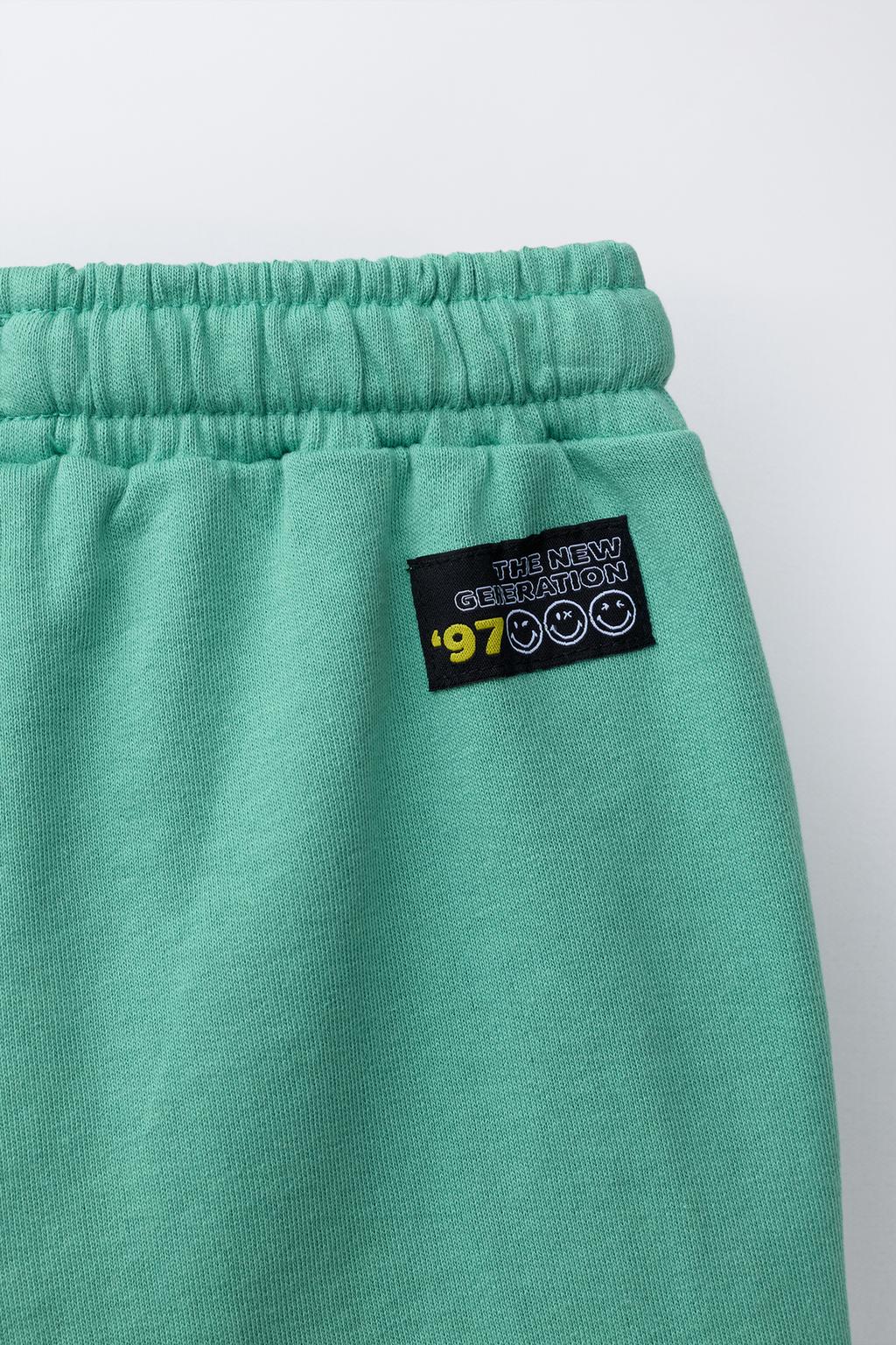 ШОРТЫ-БЕРМУДЫ С ПРИНТОМ SMILEYWORLD ®