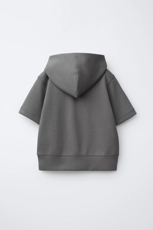 Спортивное худи с коротким рукавом и модалом- Заказать в России