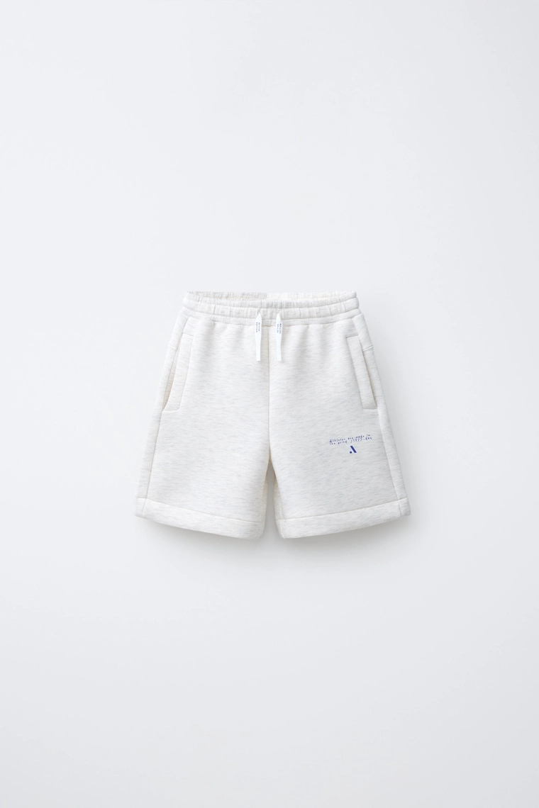 Спортивные бермуды с логотипом из неопрена