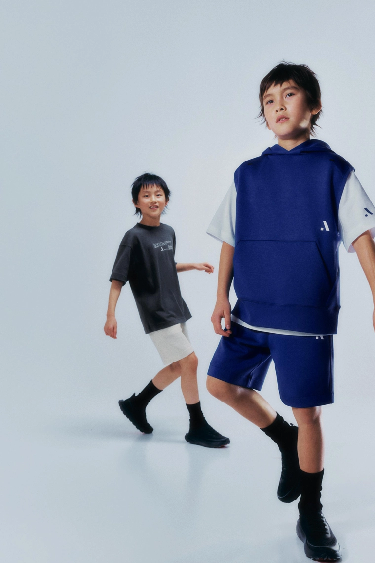 Спортивные бермуды с логотипом из неопрена