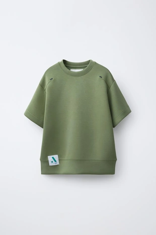 Спортивная футболка с логотипом- Заказать в России