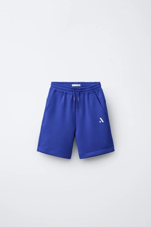 Спортивные шорты-бермуды с логотипом- Заказать в России