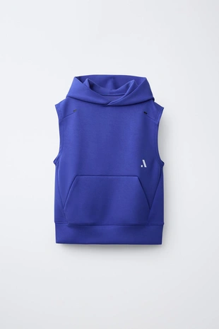 Жилет с капюшоном, спортивный логотип- Заказать в России