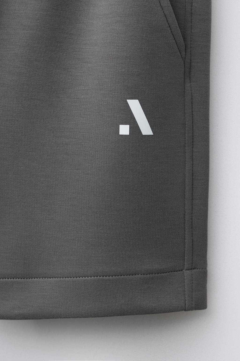 СПОРТИВНЫЕ ШОРТЫ ИЗ МОДАЛА