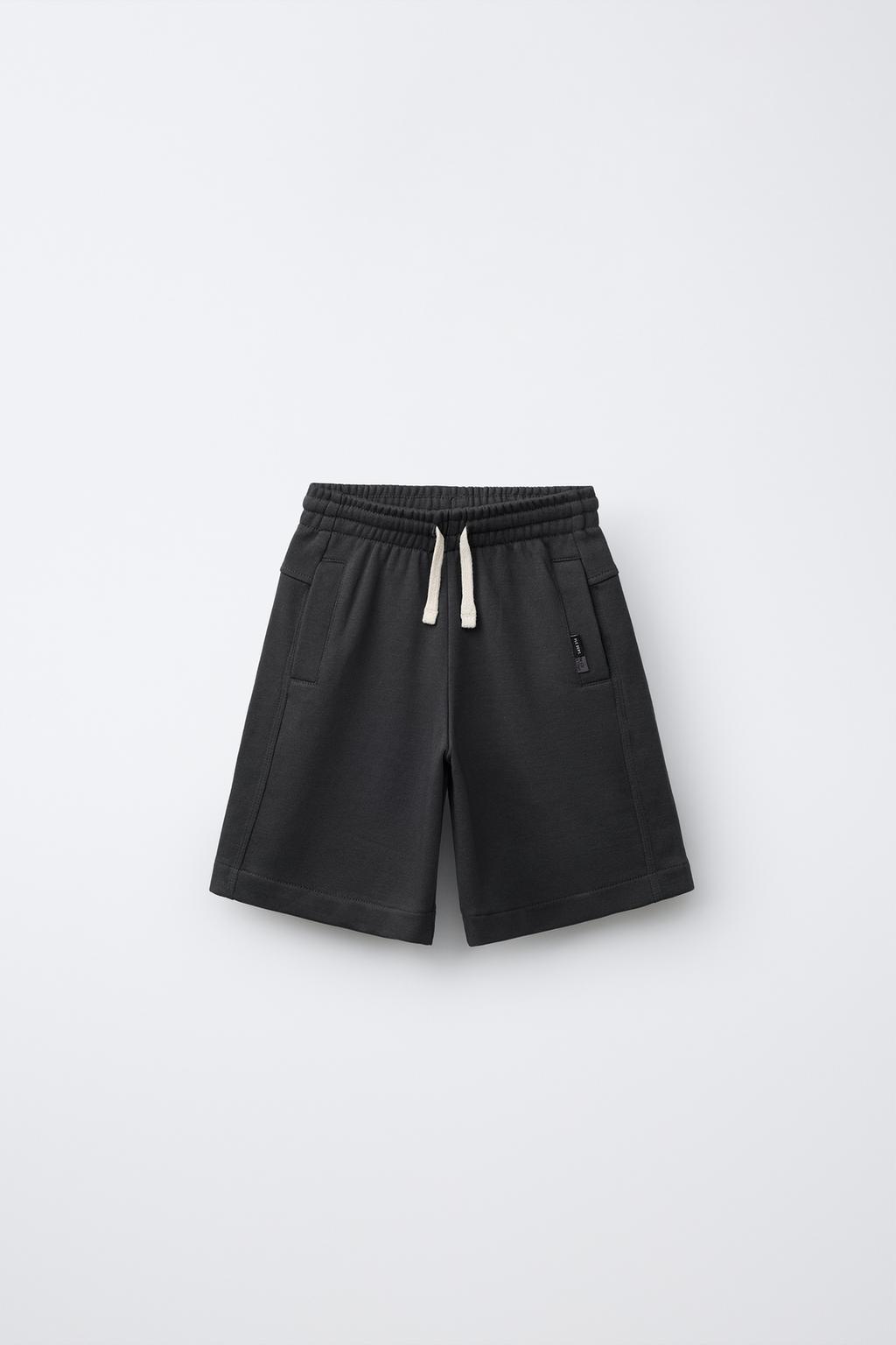 ШОРТЫ ИЗ МЯГКОЙ ТКАНИ С ЭТИКЕТКОЙ