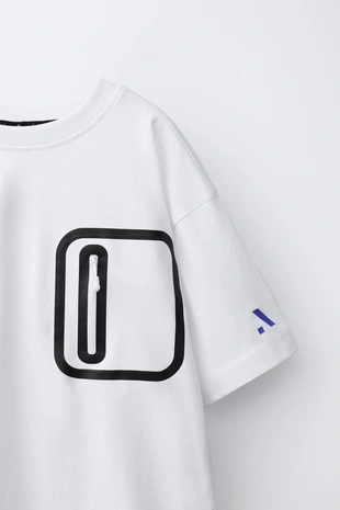 Спортивная футболка с карманом- Заказать в России