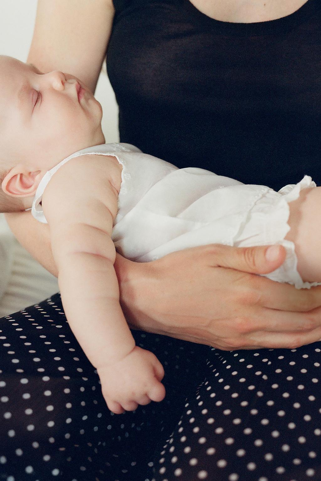 КОМПЛЕКТ ИЗ РУБАШКИ И ТРУСОВ С ВЫШИВКОЙ