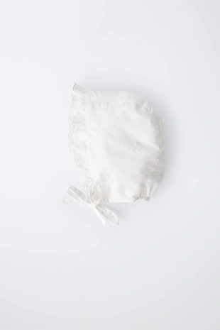 Чепчик с вышитым воланом- Заказать в России