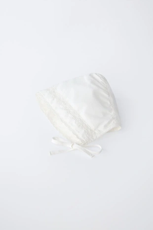 Чепчик с кружевом- Заказать в России