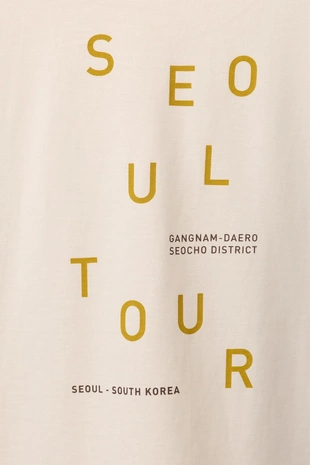 Футболка с нашивкой и карманом