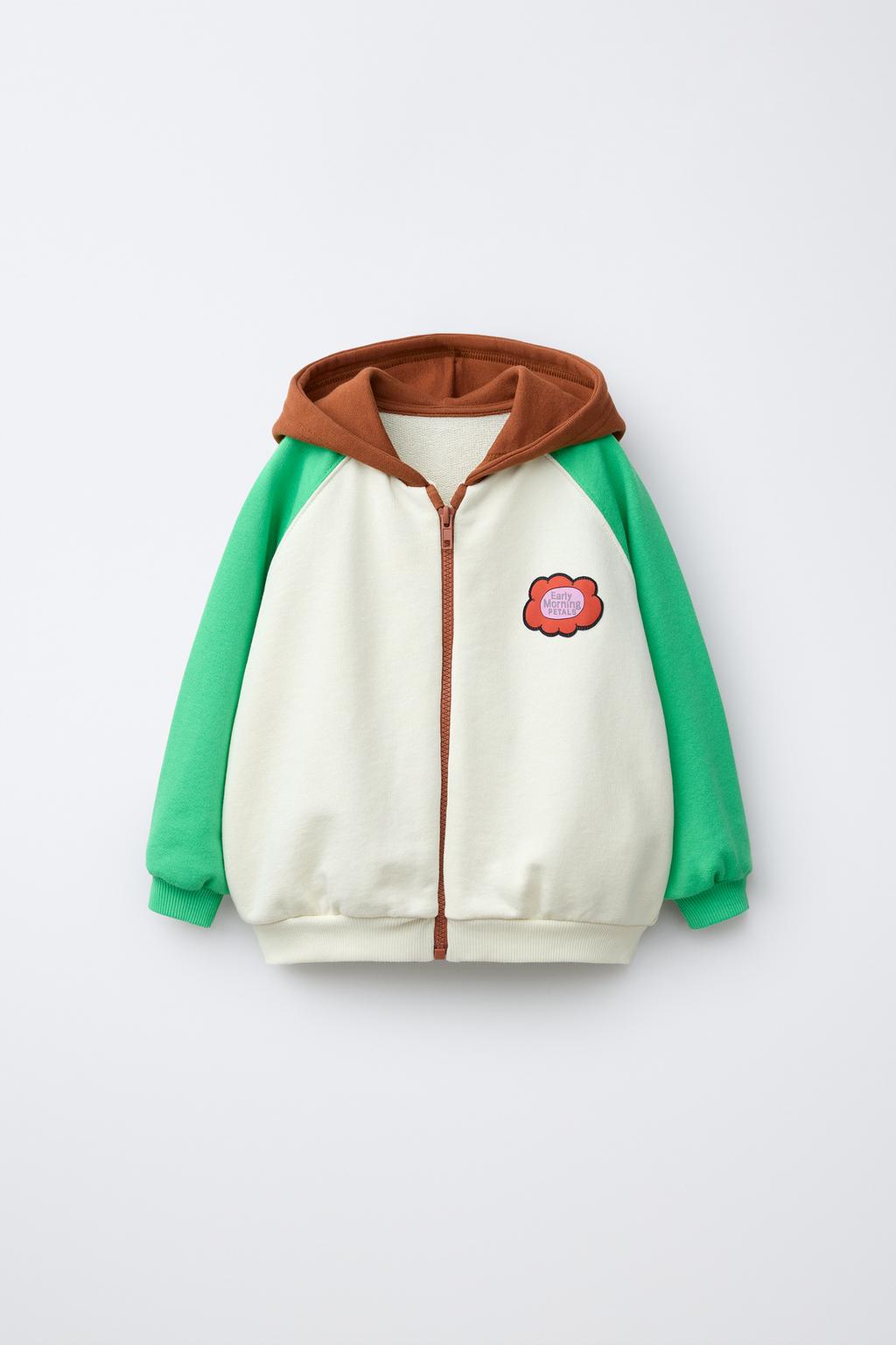 ТОЛСТОВКА КОЛОР-БЛОК С ВЫШИТЫМ ЦВЕТКОМ