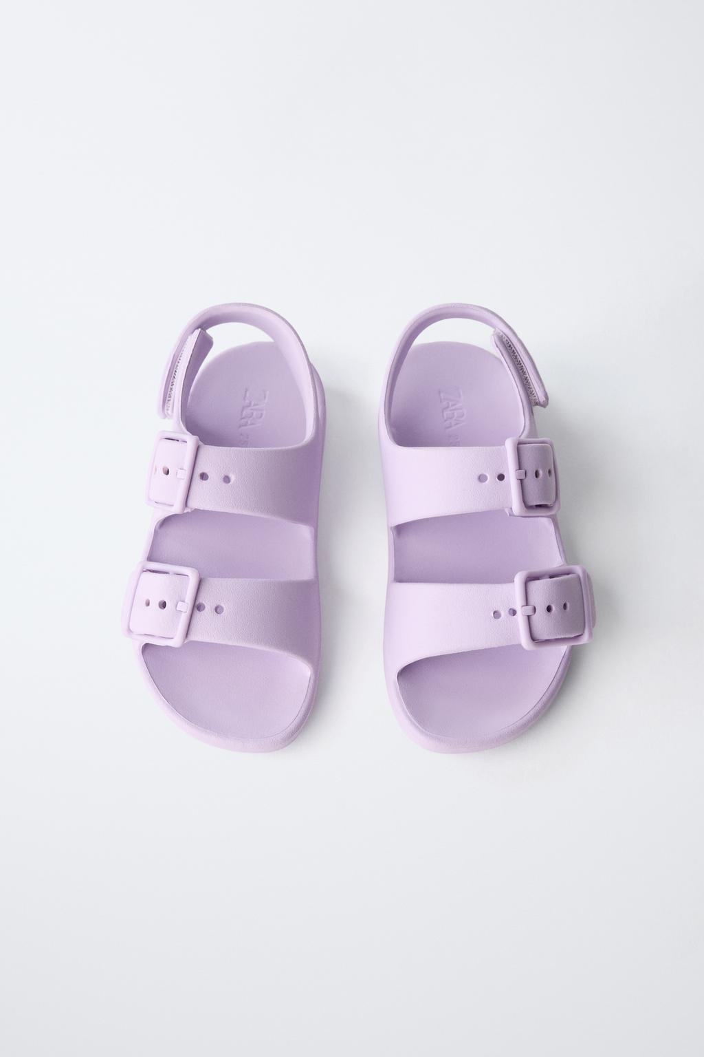 РЕЗИНОВЫЕ САНДАЛИИ С ПРЯЖКАМИ