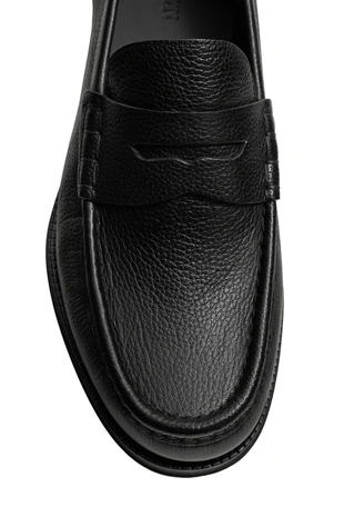 Кожаные лоферы с планкой