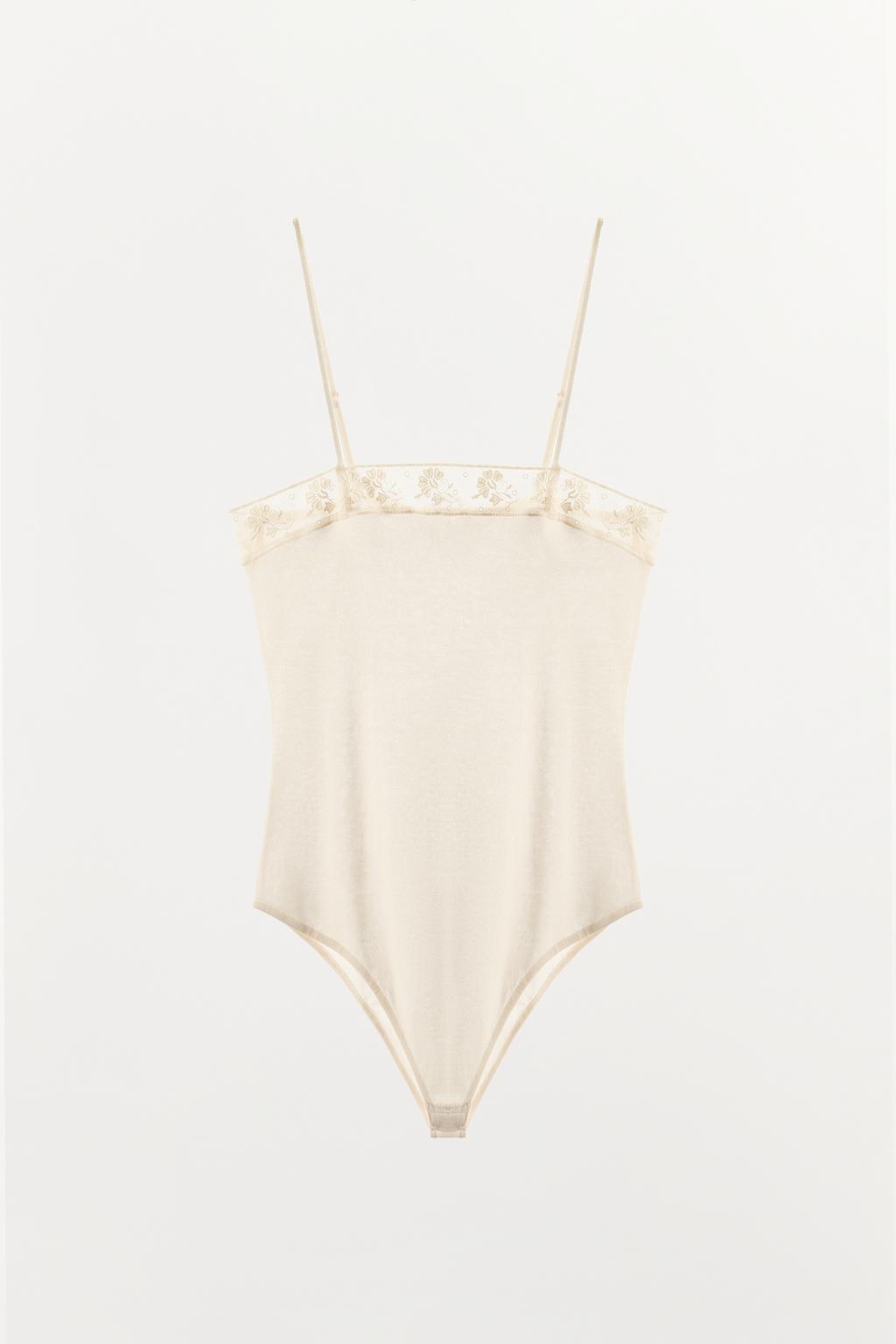 БОДИ ИЗ ТОНКОГО ТРИКОТАЖА С КРУЖЕВОМ